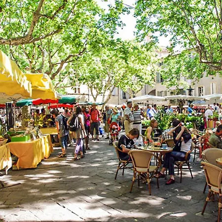 Prázdninový dům Awesome In Sernhac